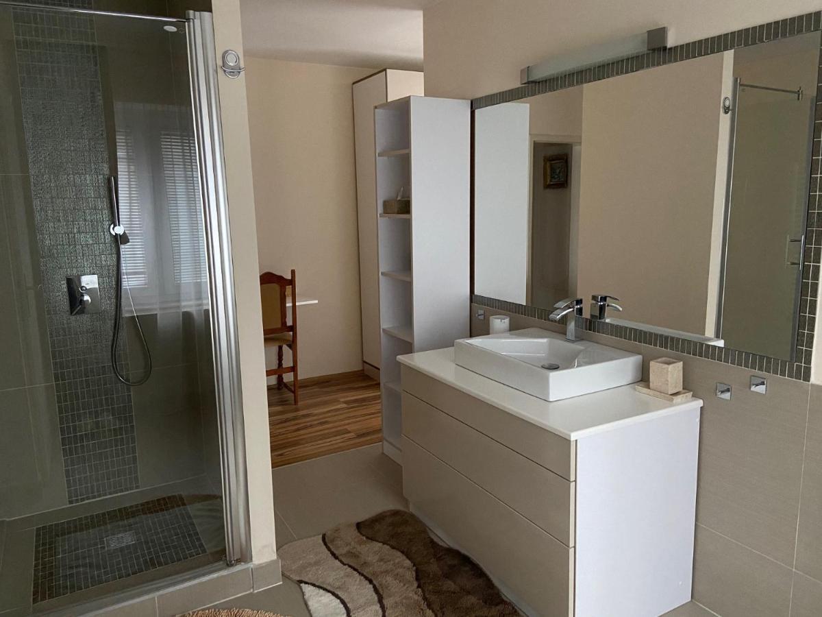 Hotel Sobe Djurdjevic à Zatonje Extérieur photo