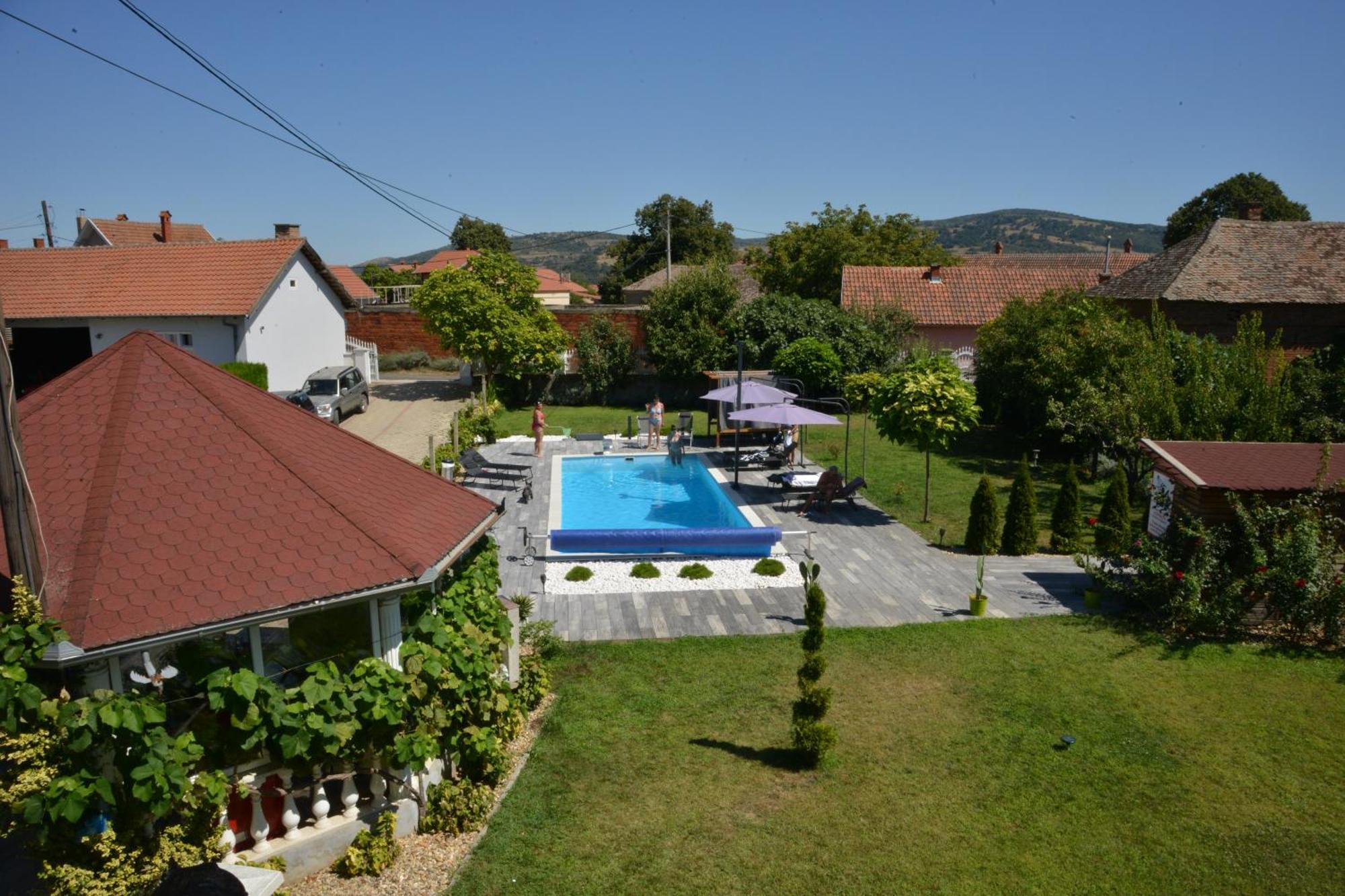 Hotel Sobe Djurdjevic à Zatonje Extérieur photo